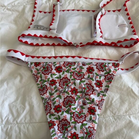 Shein Bikini Set XS Floral Red White Bralette Top and Triangle Bottom - Picture 8 of 14